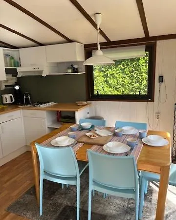 בקתה Boutique Chalet 2